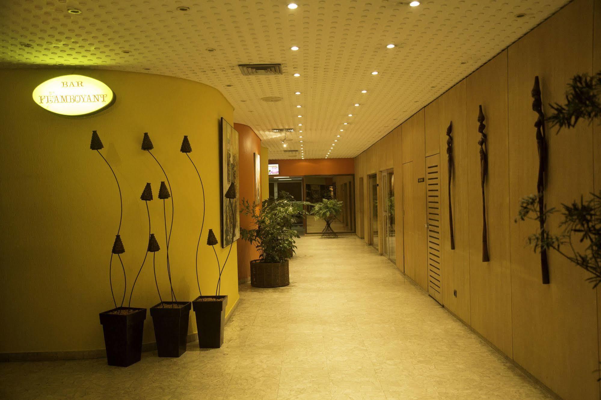 Heden Golf Hotel Abidjan Exterior foto
